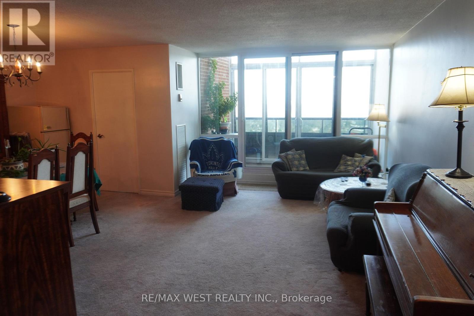 2101 - 627 The West Mall, Toronto, Ontario  M9C 4X5 - Photo 4 - W12616748