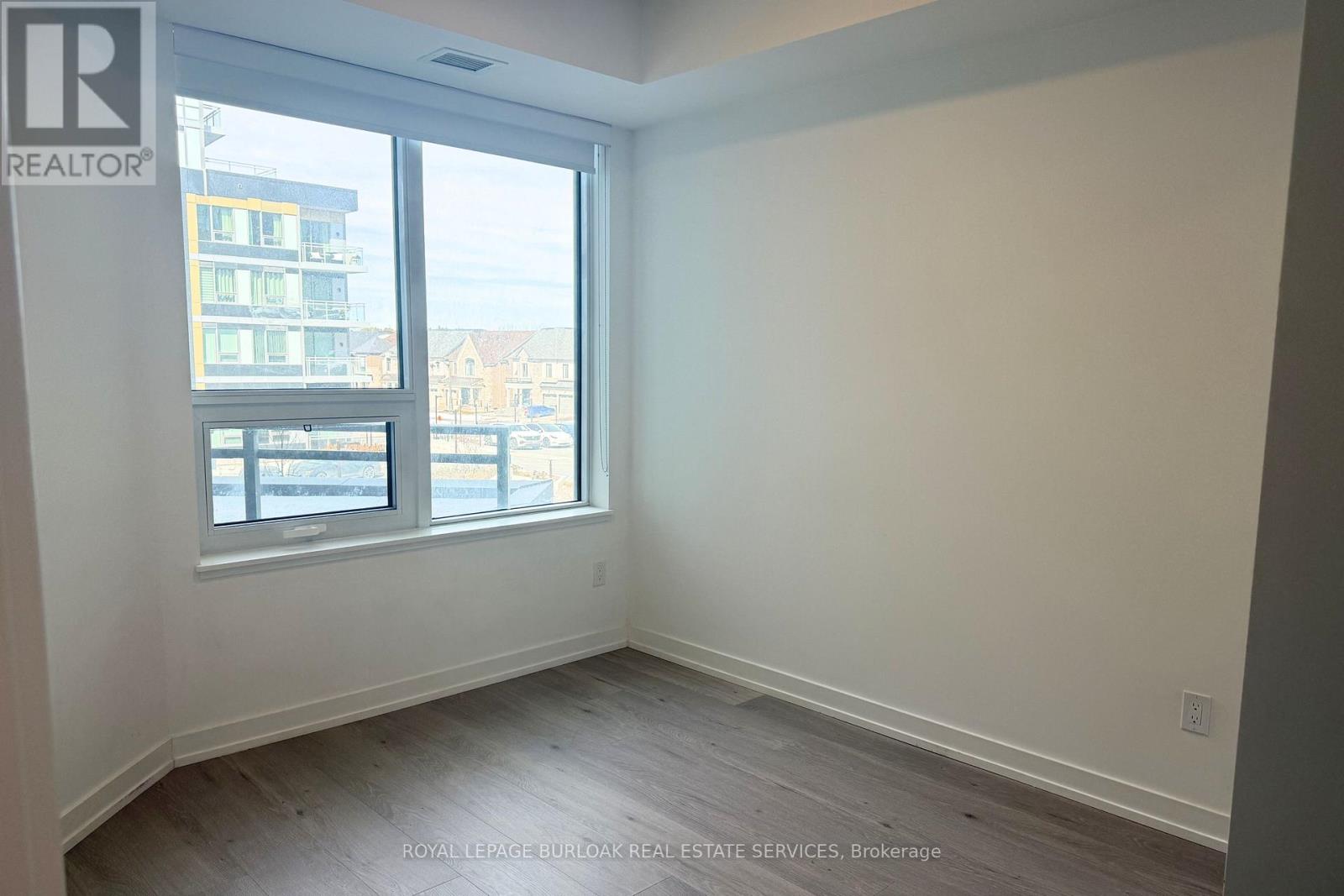 251 - 2501 Saw Whet Boulevard, Oakville, Ontario  L6M 5N2 - Photo 6 - W12638266