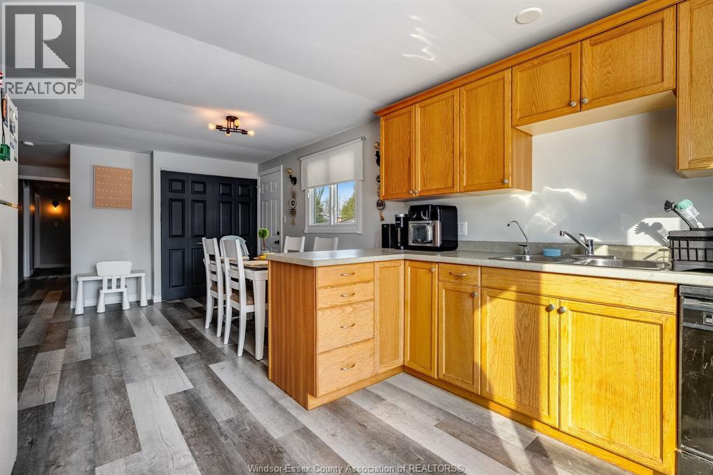 302 Summerset Avenue, Kingsville, Ontario  N9Y 2B9 - Photo 10 - 26002927