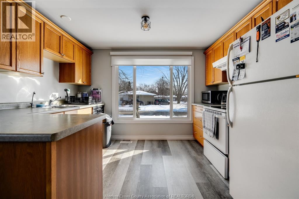 302 Summerset Avenue, Kingsville, Ontario  N9Y 2B9 - Photo 7 - 26002927