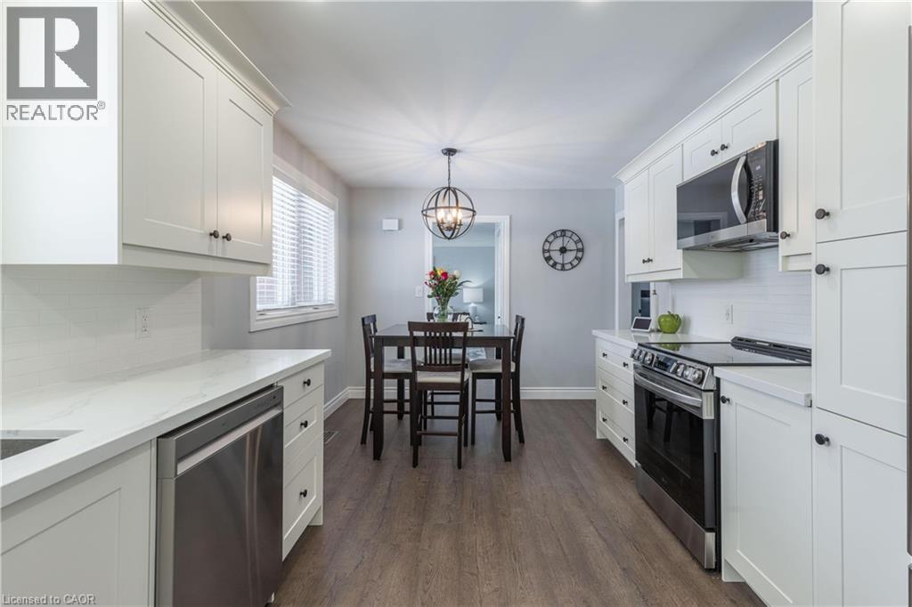 8225 Paddock Trail Drive, Niagara Falls, Ontario  L2H 1X1 - Photo 9 - 40808174