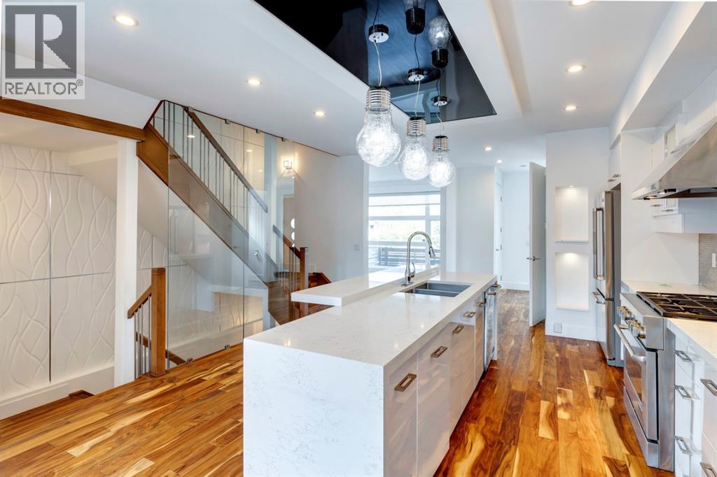 2329a Osborne Crescent Sw, Calgary, Alberta  T2T 0Y7 - Photo 15 - A2289471