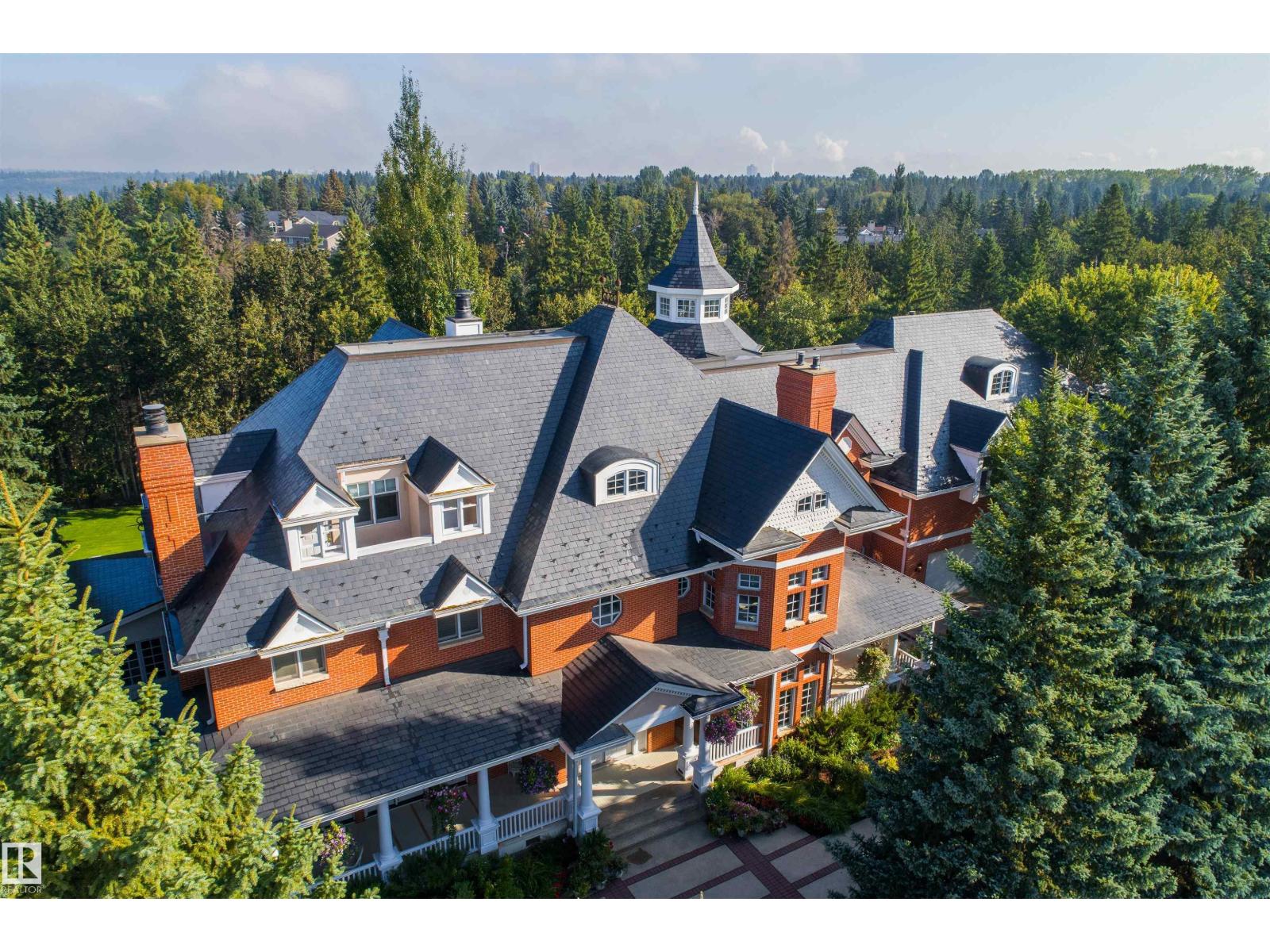 Property Listing: 108 Westbrook Dr NwEdmonton