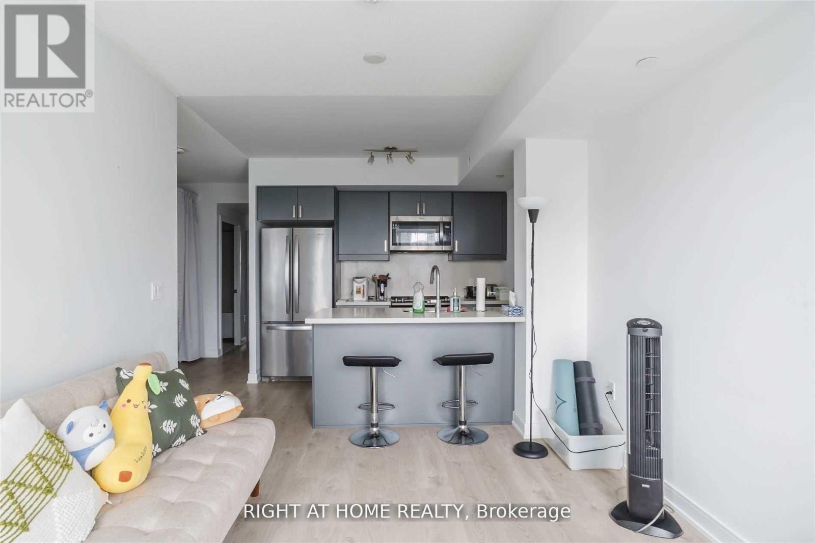 1505 - 50 Wellesley Street E, Toronto, Ontario  M4Y 1G2 - Photo 3 - C12829996