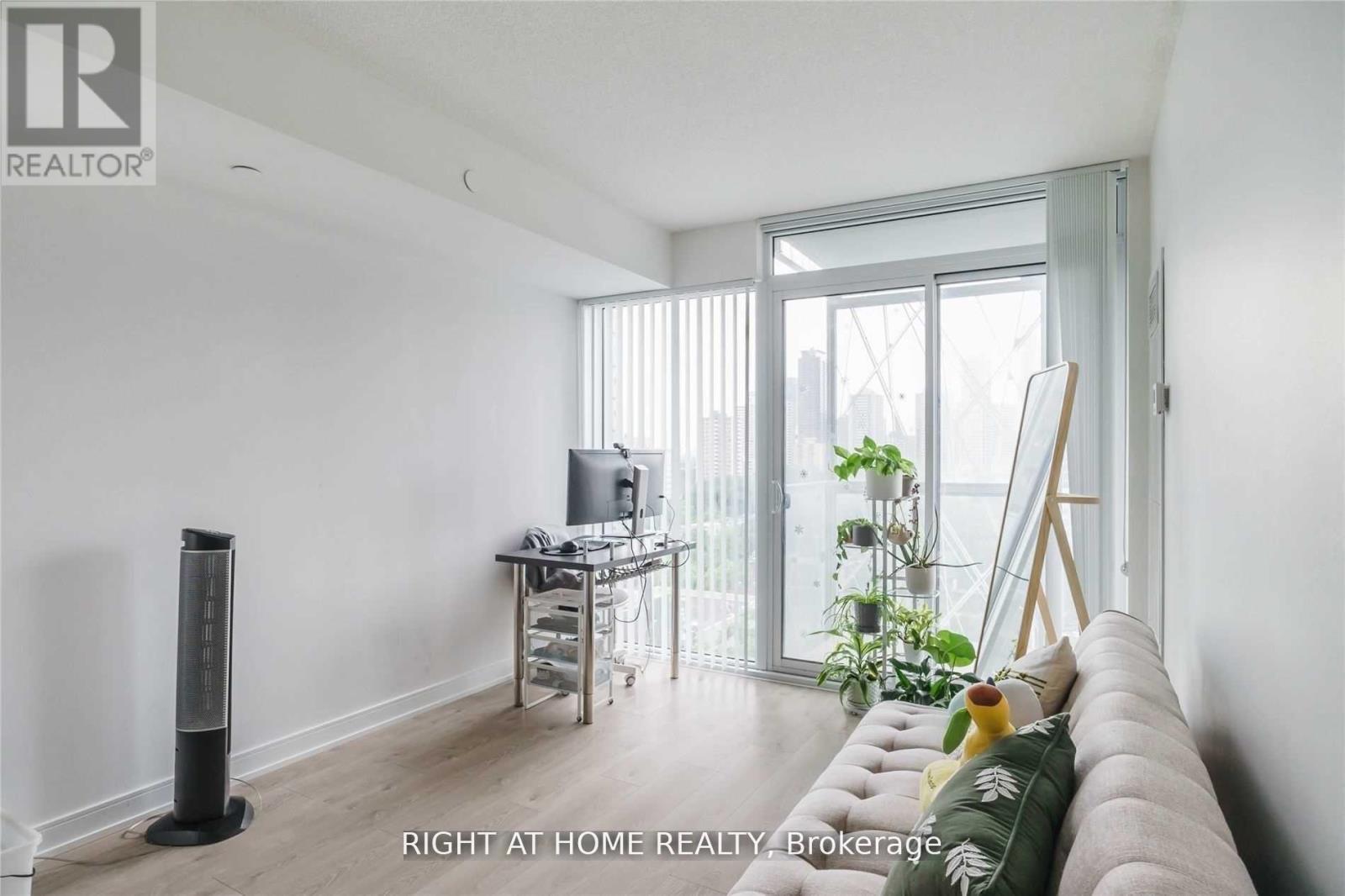 1505 - 50 Wellesley Street E, Toronto, Ontario  M4Y 1G2 - Photo 4 - C12829996