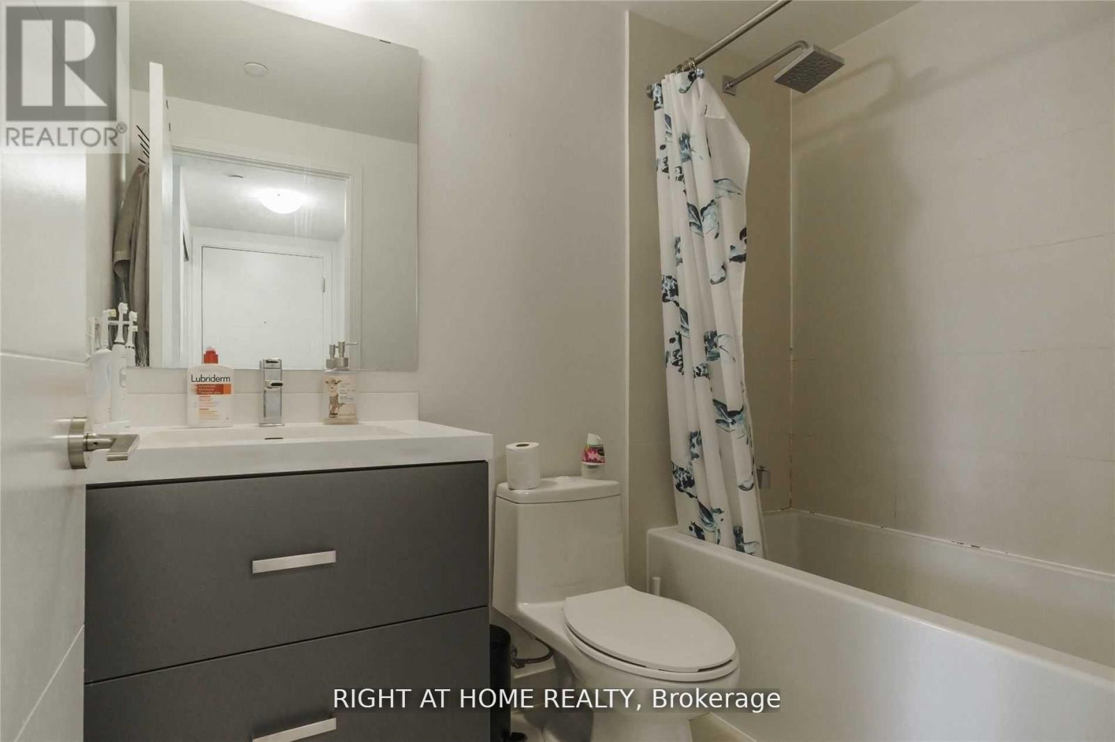 1505 - 50 Wellesley Street E, Toronto, Ontario  M4Y 1G2 - Photo 6 - C12829996