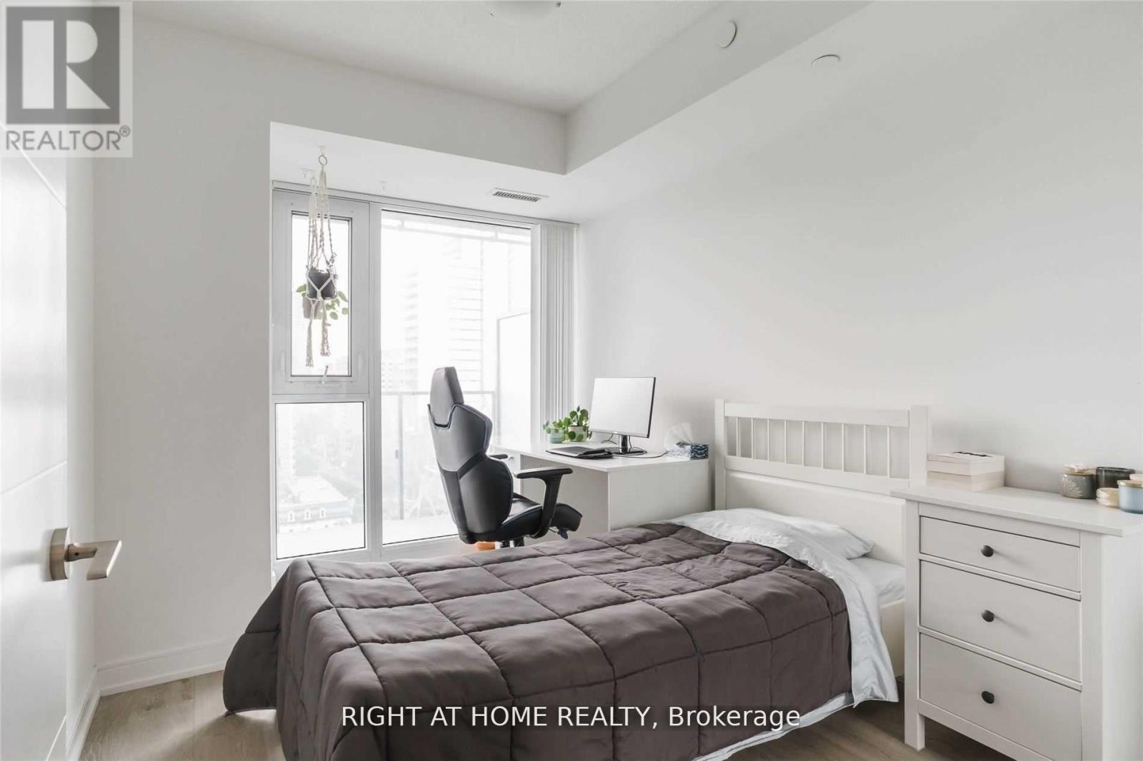 1505 - 50 Wellesley Street E, Toronto, Ontario  M4Y 1G2 - Photo 8 - C12829996