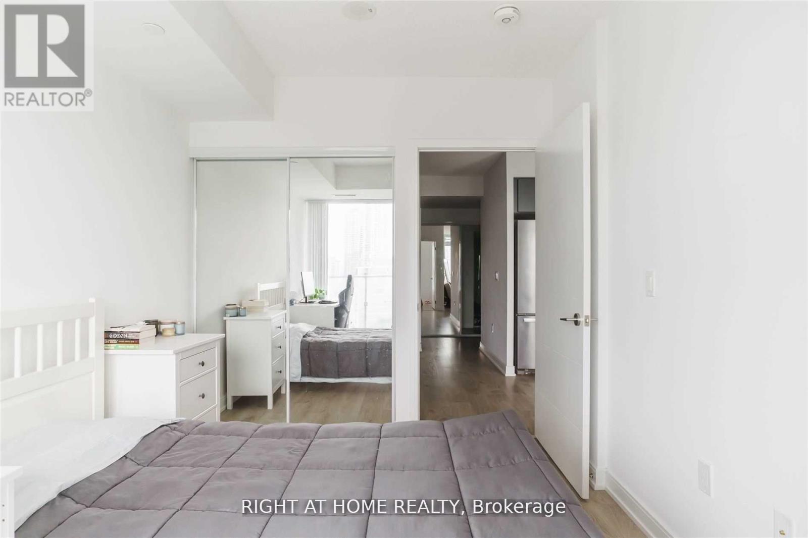 1505 - 50 Wellesley Street E, Toronto, Ontario  M4Y 1G2 - Photo 9 - C12829996