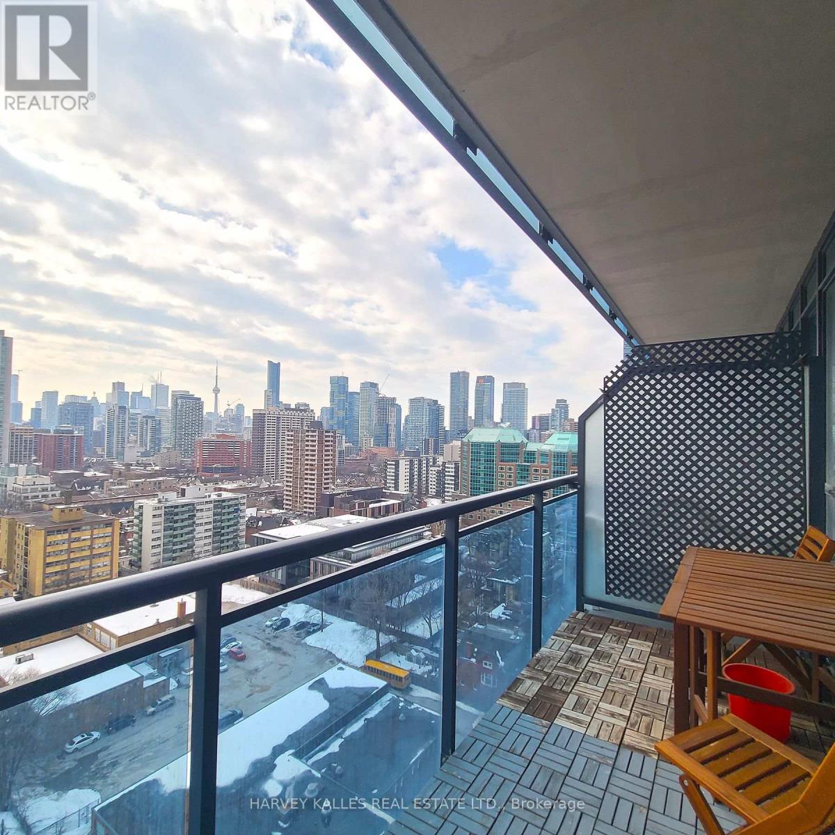 1604 - 28 Linden Street, Toronto, Ontario  M4Y 1V6 - Photo 15 - C12830016