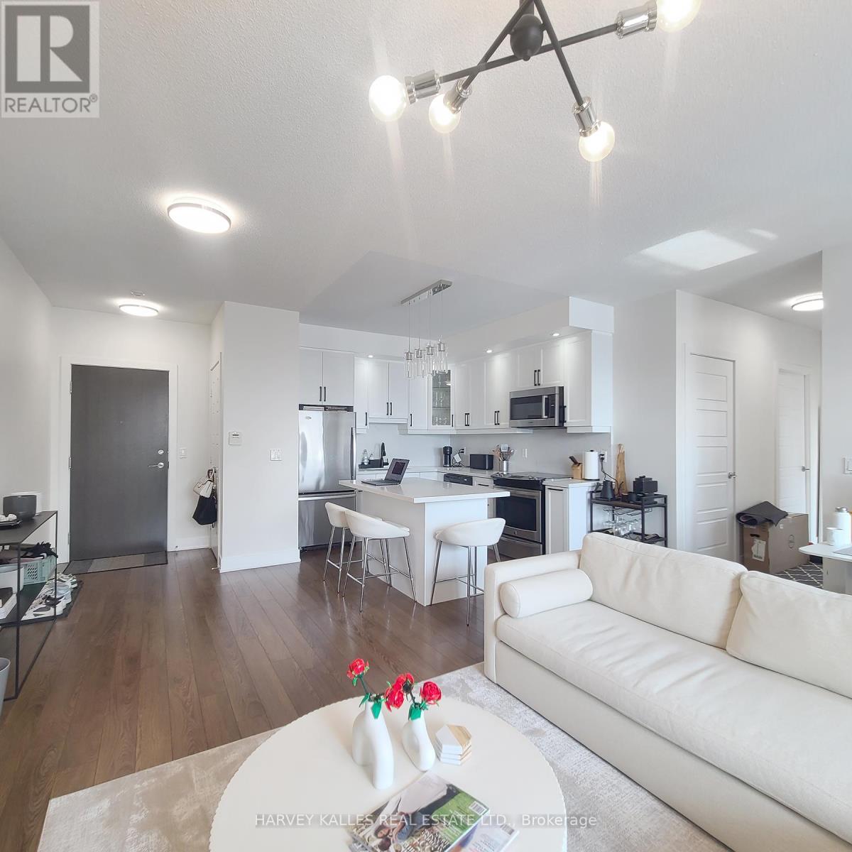 1604 - 28 Linden Street, Toronto, Ontario  M4Y 1V6 - Photo 2 - C12830016