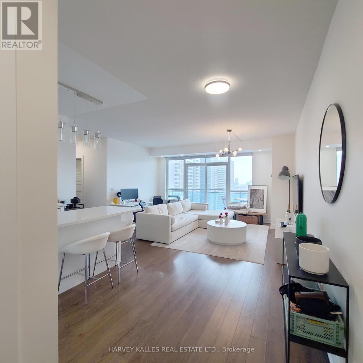 1604 - 28 Linden Street, Toronto, Ontario  M4Y 1V6 - Photo 3 - C12830016