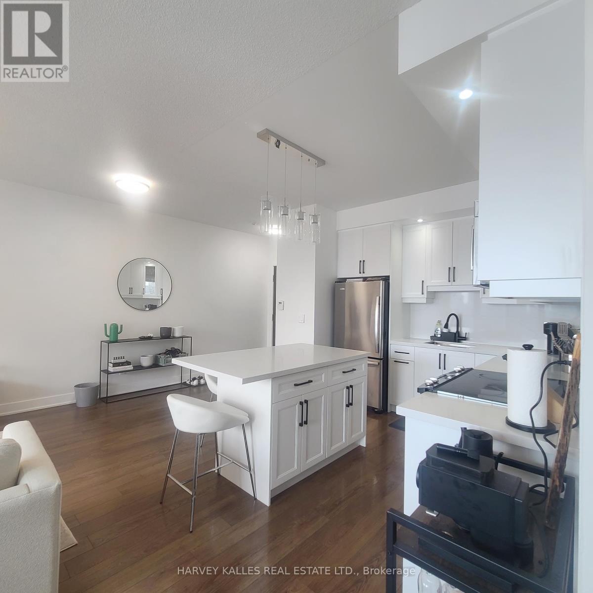 1604 - 28 Linden Street, Toronto, Ontario  M4Y 1V6 - Photo 5 - C12830016