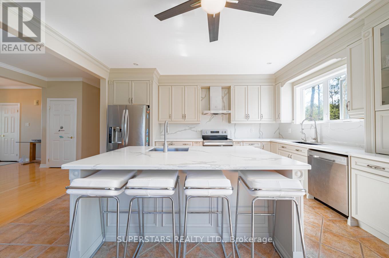 36 Red Oak Crescent, Oro-Medonte, Ontario  L0L 2L0 - Photo 10 - S12830002