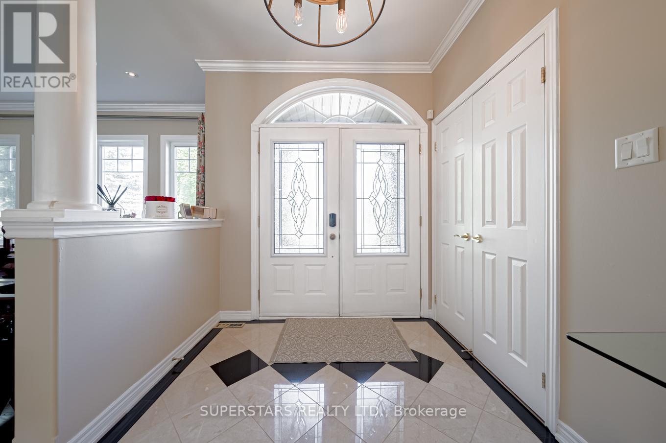 36 Red Oak Crescent, Oro-Medonte, Ontario  L0L 2L0 - Photo 3 - S12830002