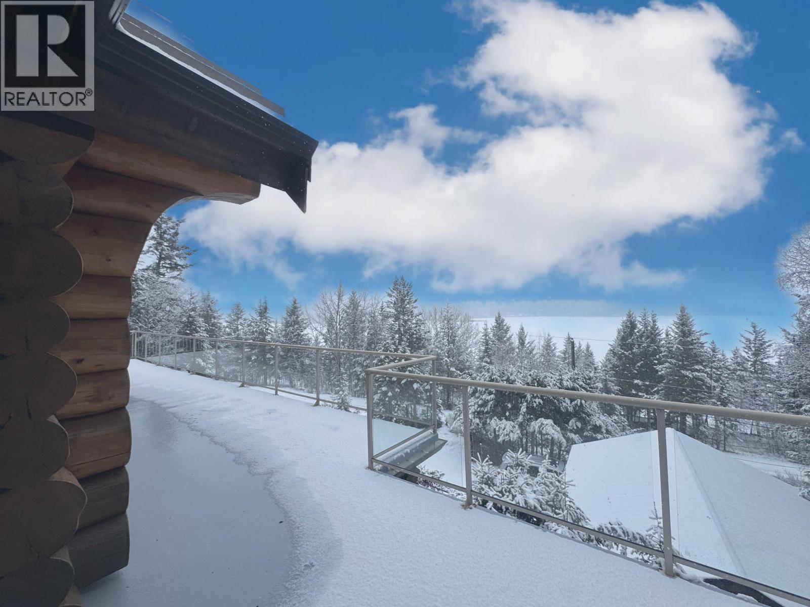 5289 Kallum Drive, 108 Mile Ranch, British Columbia  V0K 2Z0 - Photo 2 - R3094409