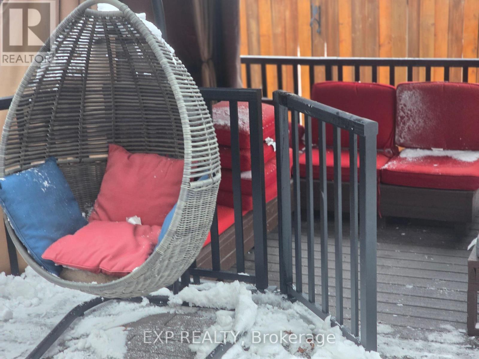 228 Greti Drive, Hamilton, Ontario  L9B 0H5 - Photo 46 - X12830008