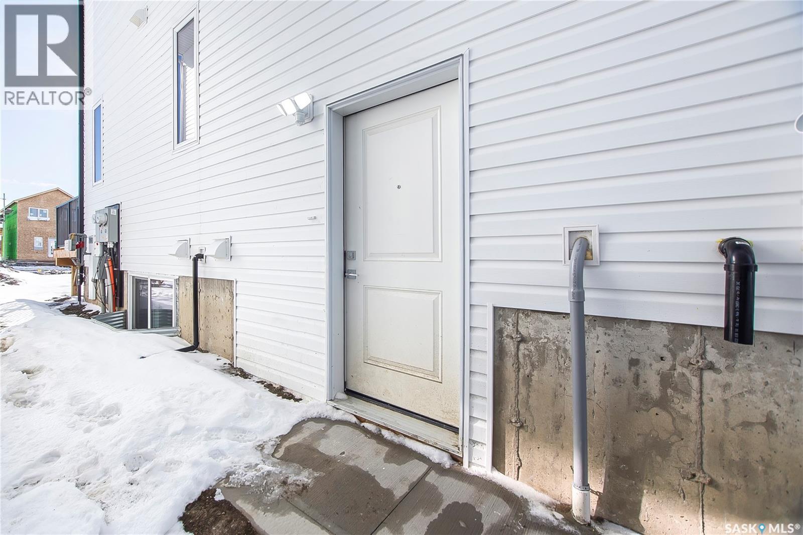 523 Sharma Crescent, Saskatoon, Saskatchewan  S7W 1K5 - Photo 31 - SK029386