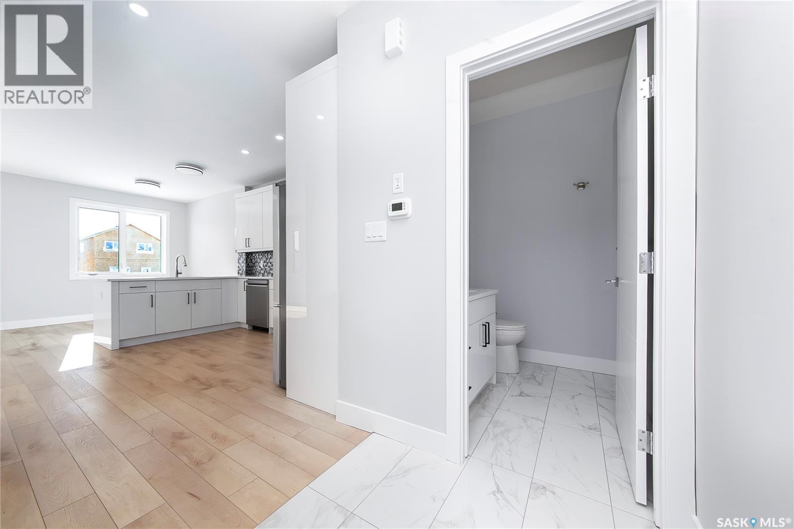 523 Sharma Crescent, Saskatoon, Saskatchewan  S7W 1K5 - Photo 5 - SK029386