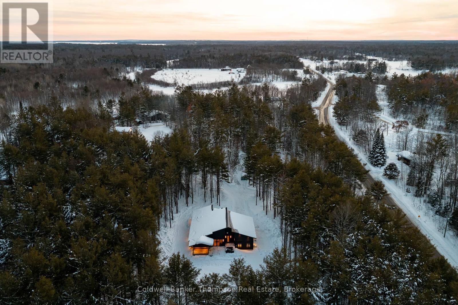 5130 Severn Pines Crescent, Severn, Ontario  L0K 2B0 - Photo 1 - S12830074