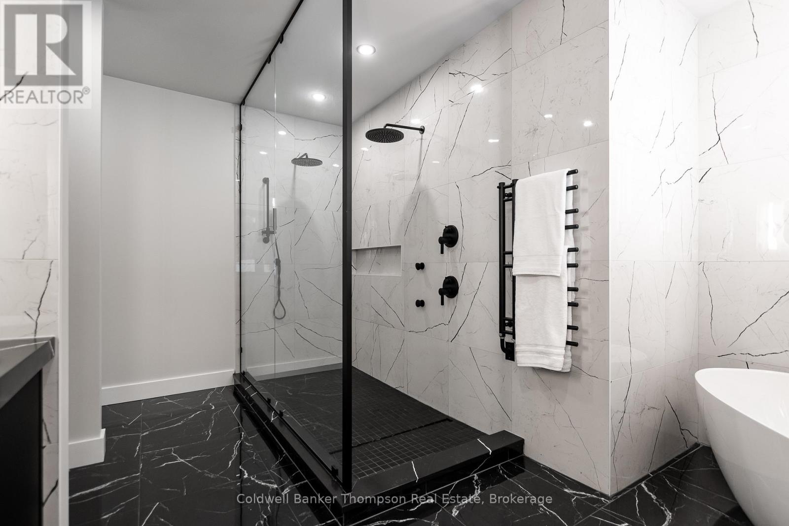 5130 Severn Pines Crescent, Severn, Ontario  L0K 2B0 - Photo 16 - S12830074