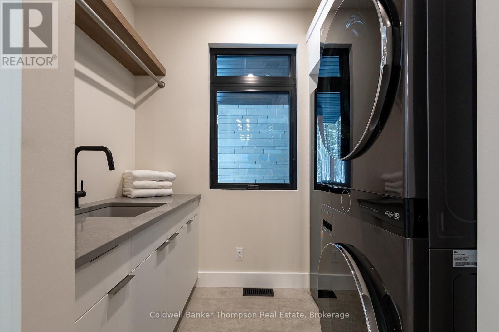 5130 Severn Pines Crescent, Severn, Ontario  L0K 2B0 - Photo 19 - S12830074