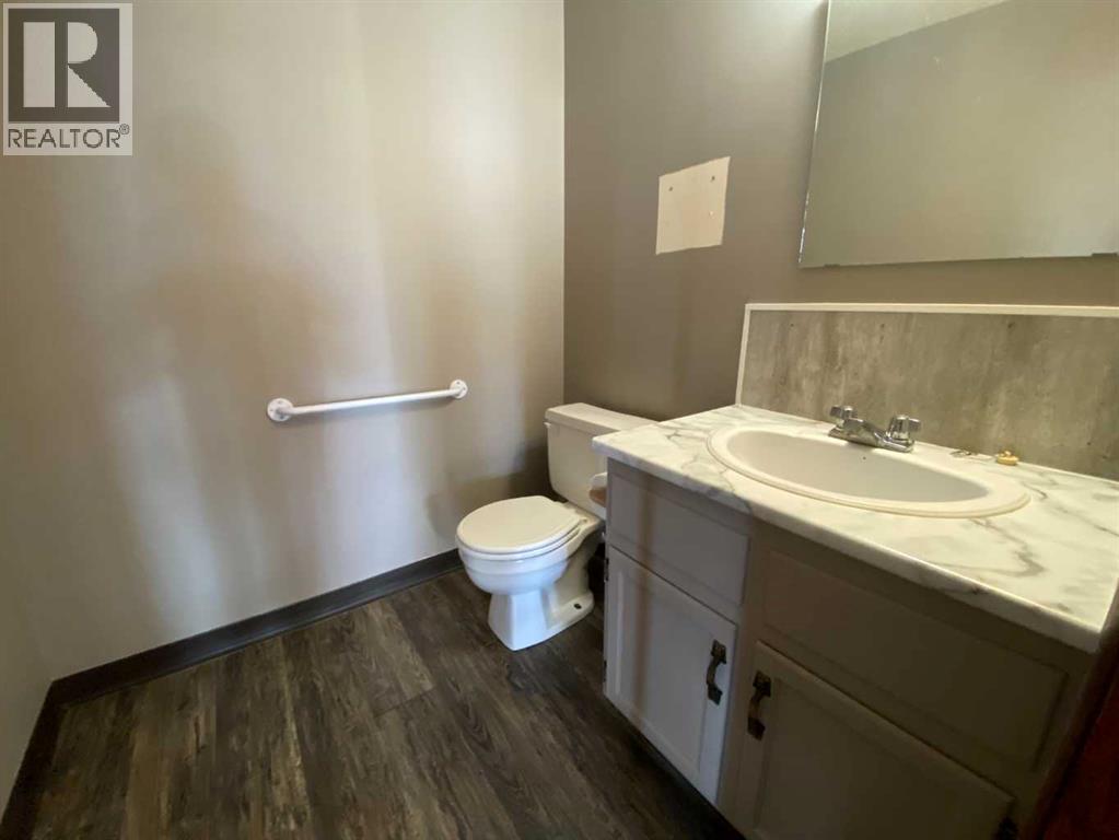 2138 213 Street, Bellevue, Alberta  T0K 0C0 - Photo 11 - A2252858