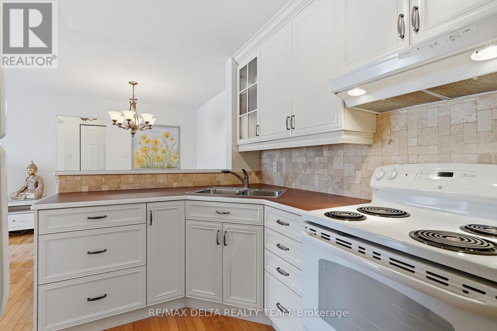 102 - 1765 Cabaret Lane, Ottawa, Ontario  K4A 2H3 - Photo 13 - X12830048