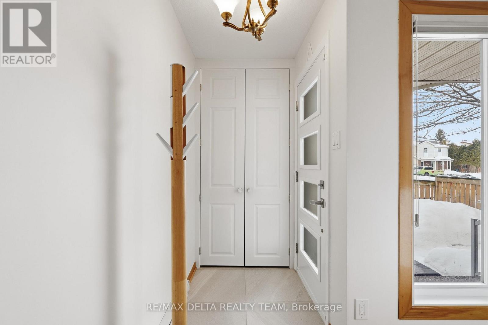 102 - 1765 Cabaret Lane, Ottawa, Ontario  K4A 2H3 - Photo 4 - X12830048