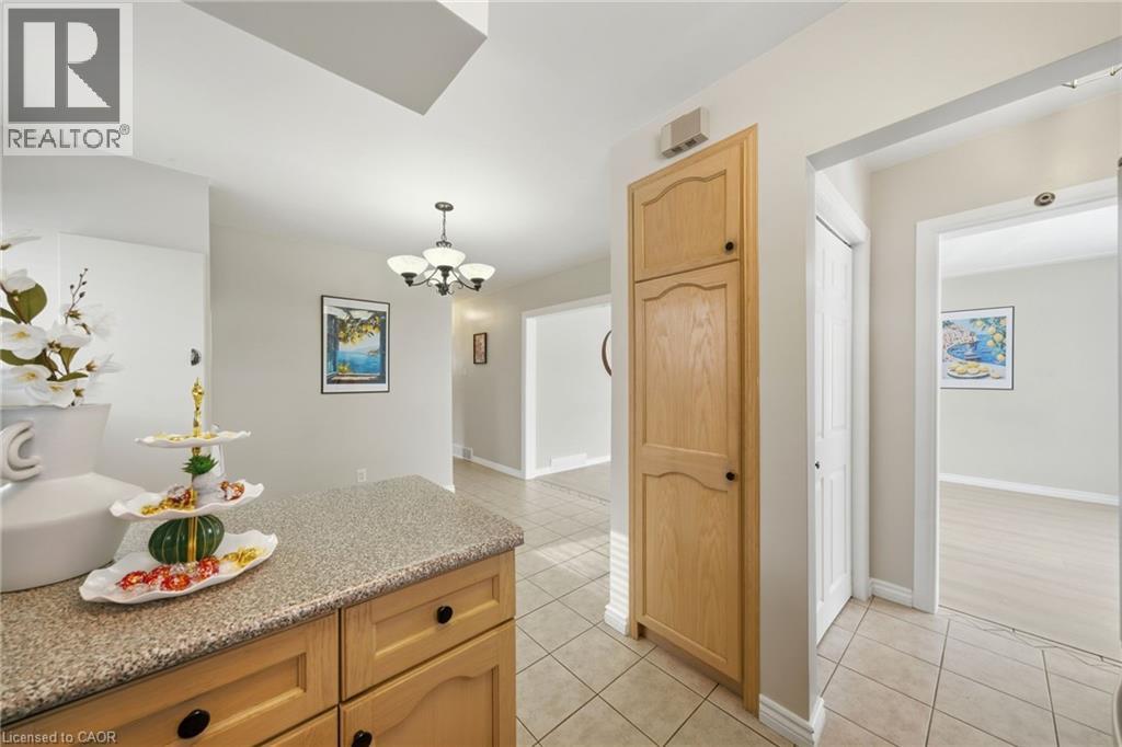 60 Champlain Avenue Unit# Main, Hamilton, Ontario  L8G 2H7 - Photo 9 - 40808324