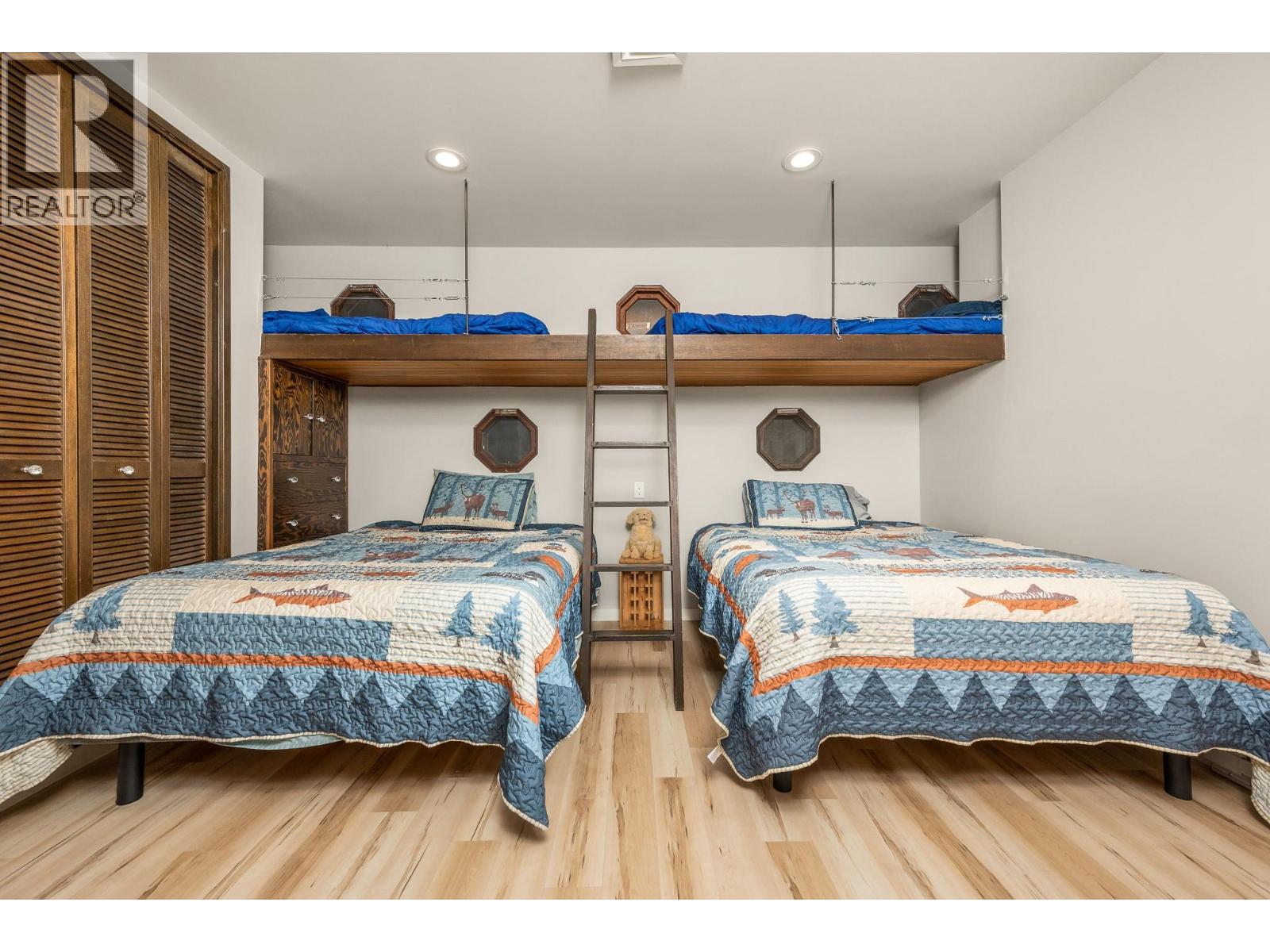 8180 Tronson Road, Vernon, British Columbia  V1H 1C8 - Photo 11 - 10376203