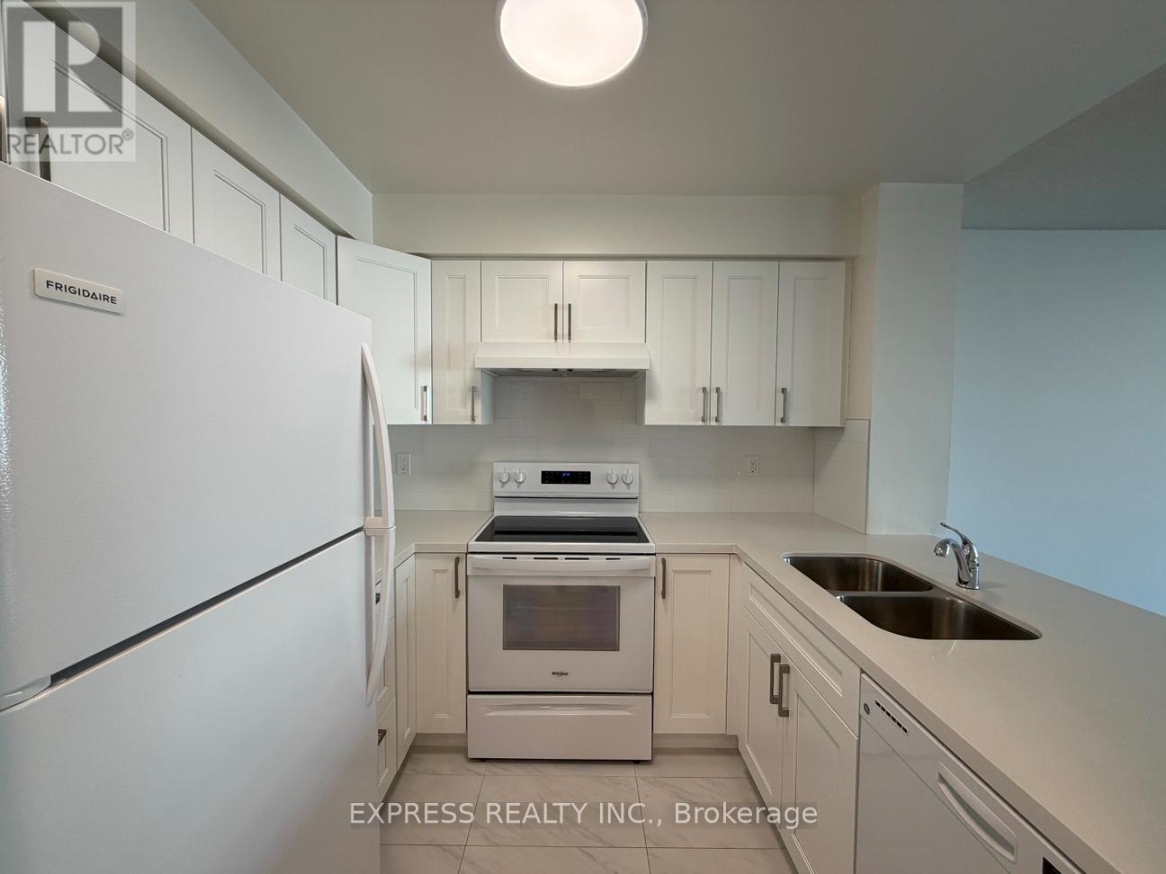 718 - 942 Yonge Street, Toronto, Ontario  M4W 3S8 - Photo 11 - C12830076