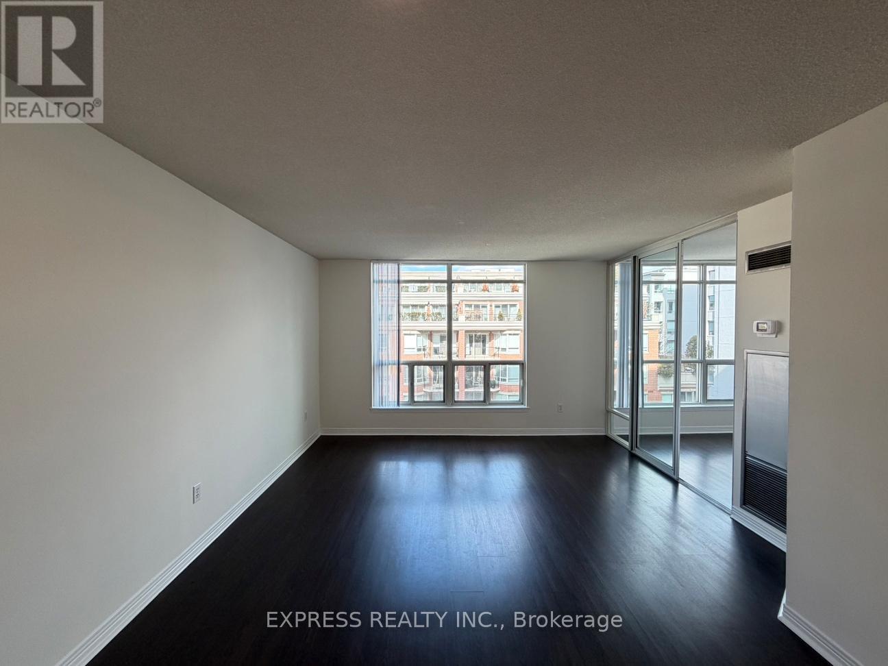 718 - 942 Yonge Street, Toronto, Ontario  M4W 3S8 - Photo 2 - C12830076