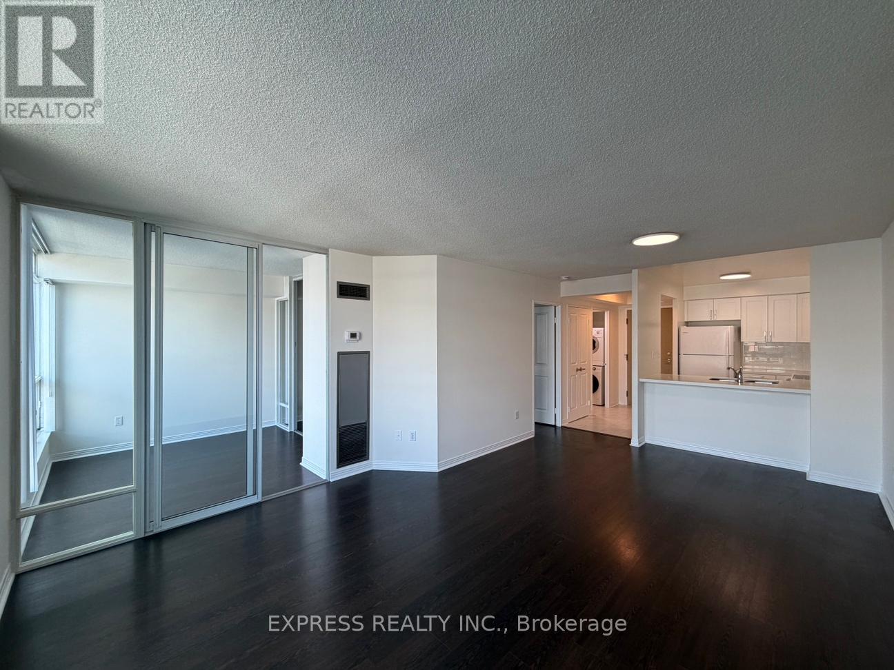 718 - 942 Yonge Street, Toronto, Ontario  M4W 3S8 - Photo 3 - C12830076