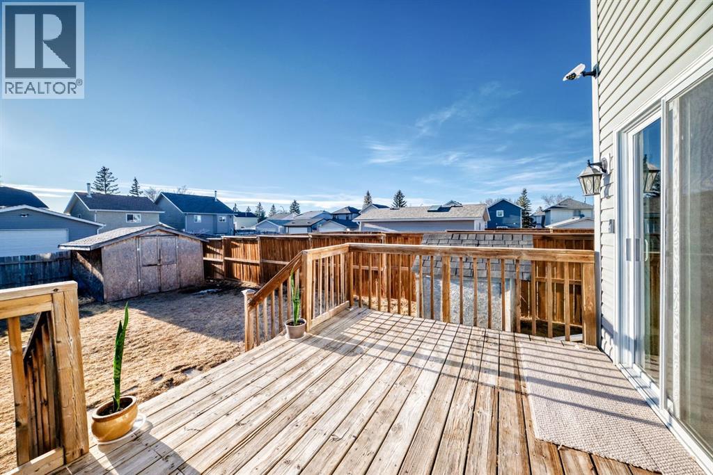11 Martinridge Place Ne, Calgary, Alberta  T3J 3B8 - Photo 13 - A2286197