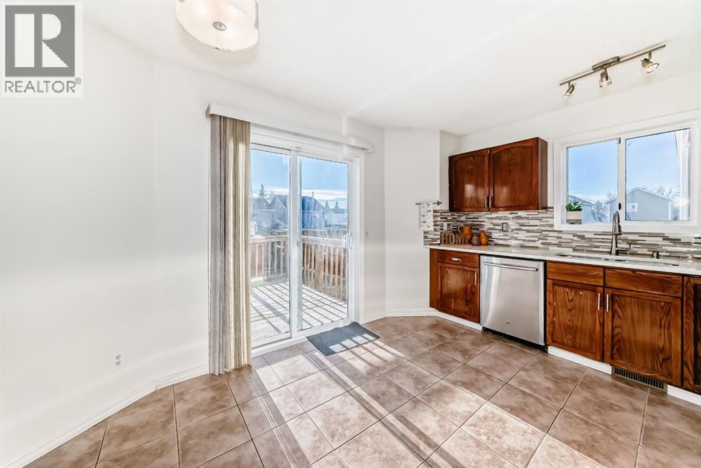 11 Martinridge Place Ne, Calgary, Alberta  T3J 3B8 - Photo 10 - A2286197