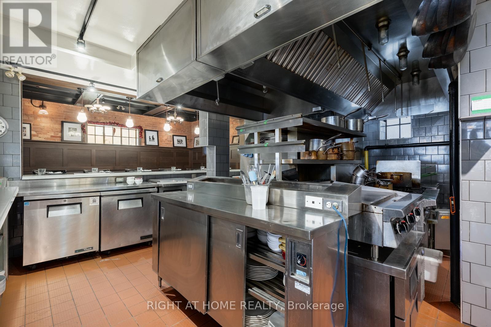 955 Gerrard Street E, Toronto, Ontario  M4M 1Z4 - Photo 12 - E12830050