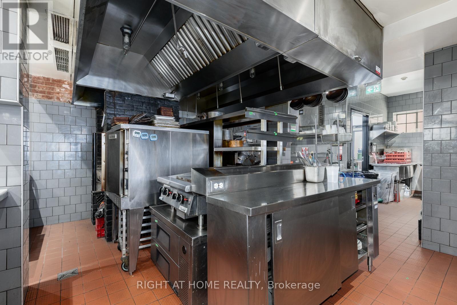 955 Gerrard Street E, Toronto, Ontario  M4M 1Z4 - Photo 16 - E12830050