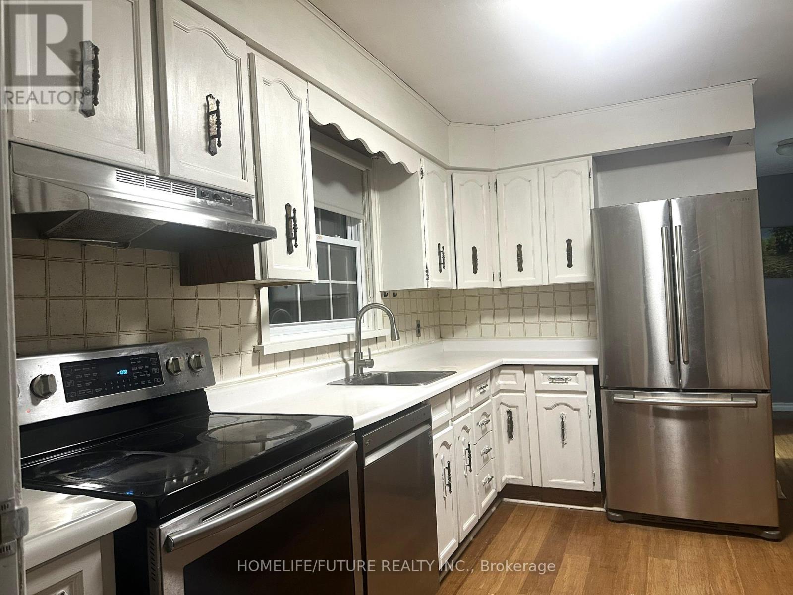 142 Harewood Avenue, Toronto, Ontario  M1M 2R7 - Photo 10 - E12760030