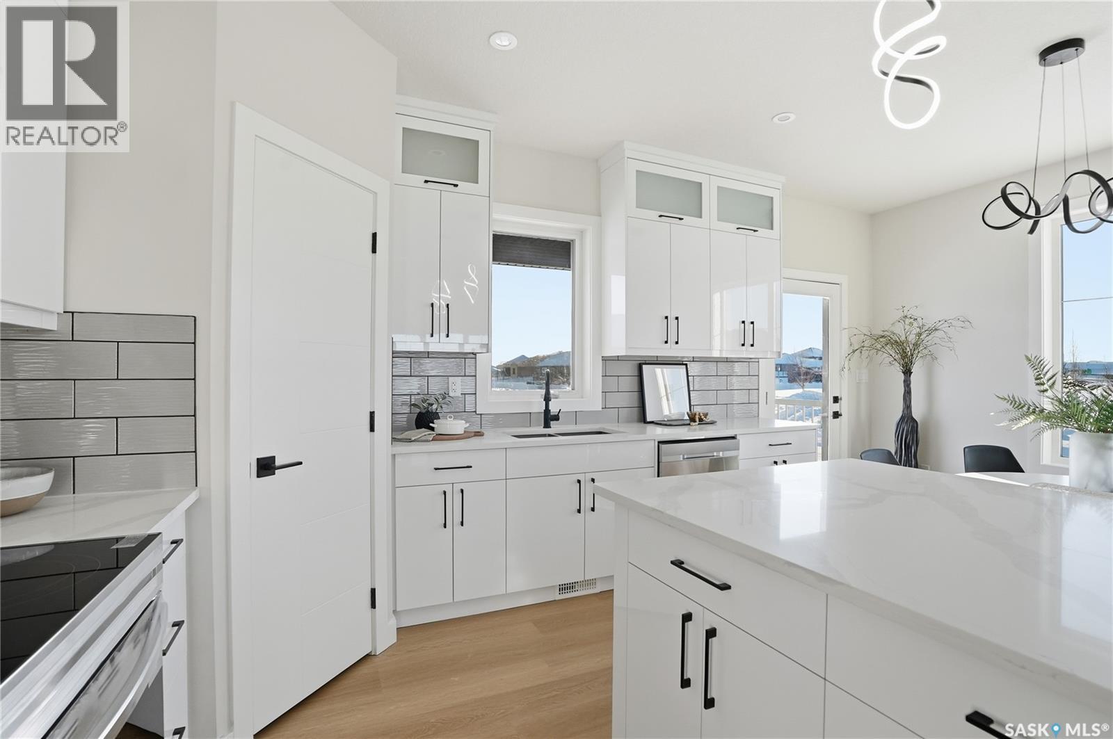 801 Weir Crescent, Warman, Saskatchewan  S0K 4S4 - Photo 10 - SK029345