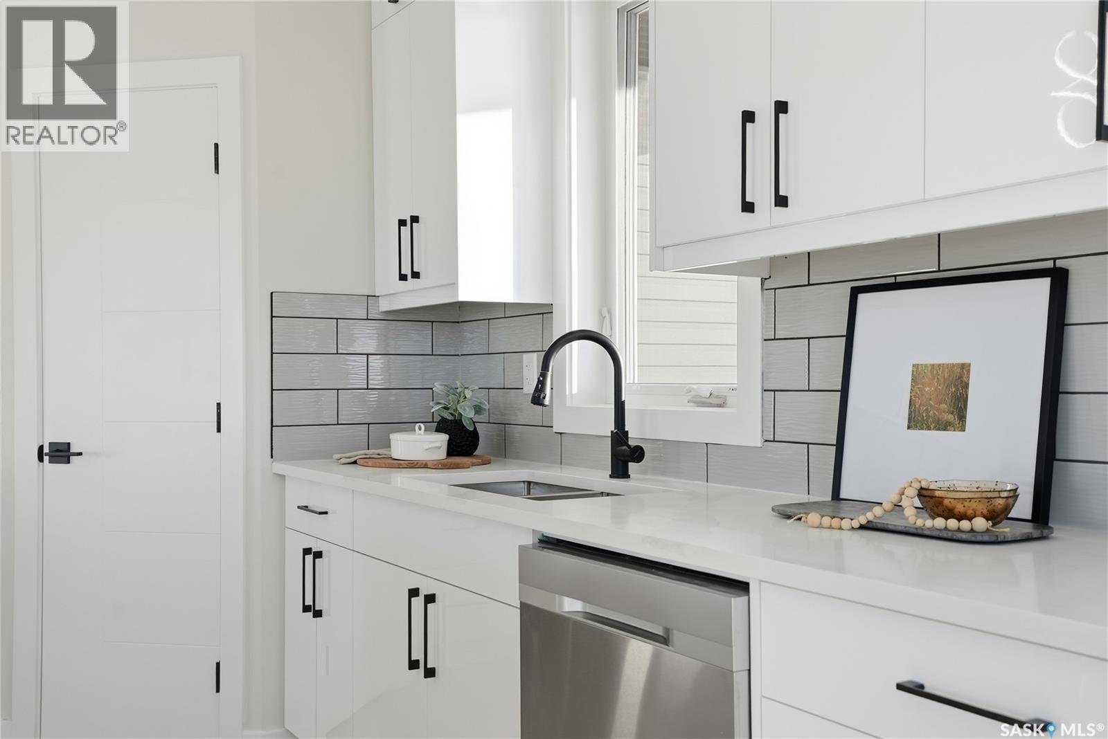 801 Weir Crescent, Warman, Saskatchewan  S0K 4S4 - Photo 15 - SK029345