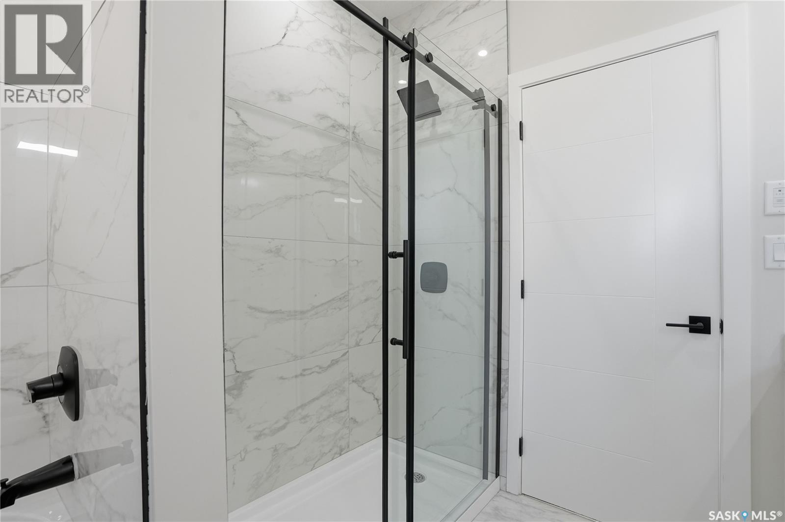 801 Weir Crescent, Warman, Saskatchewan  S0K 4S4 - Photo 24 - SK029345