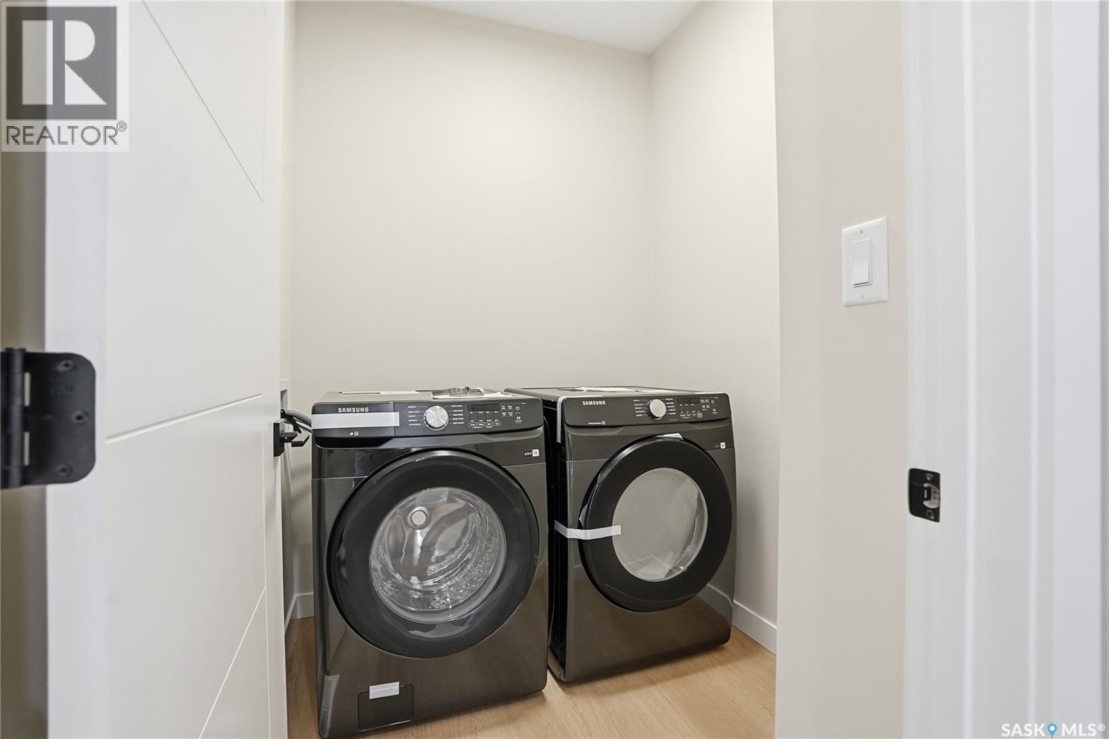 801 Weir Crescent, Warman, Saskatchewan  S0K 4S4 - Photo 28 - SK029345