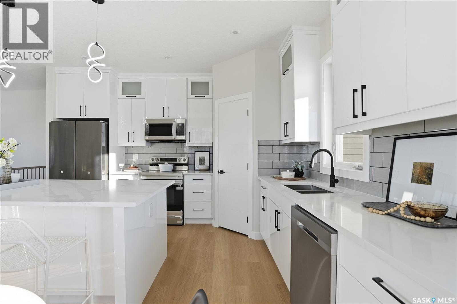 801 Weir Crescent, Warman, Saskatchewan  S0K 4S4 - Photo 8 - SK029345