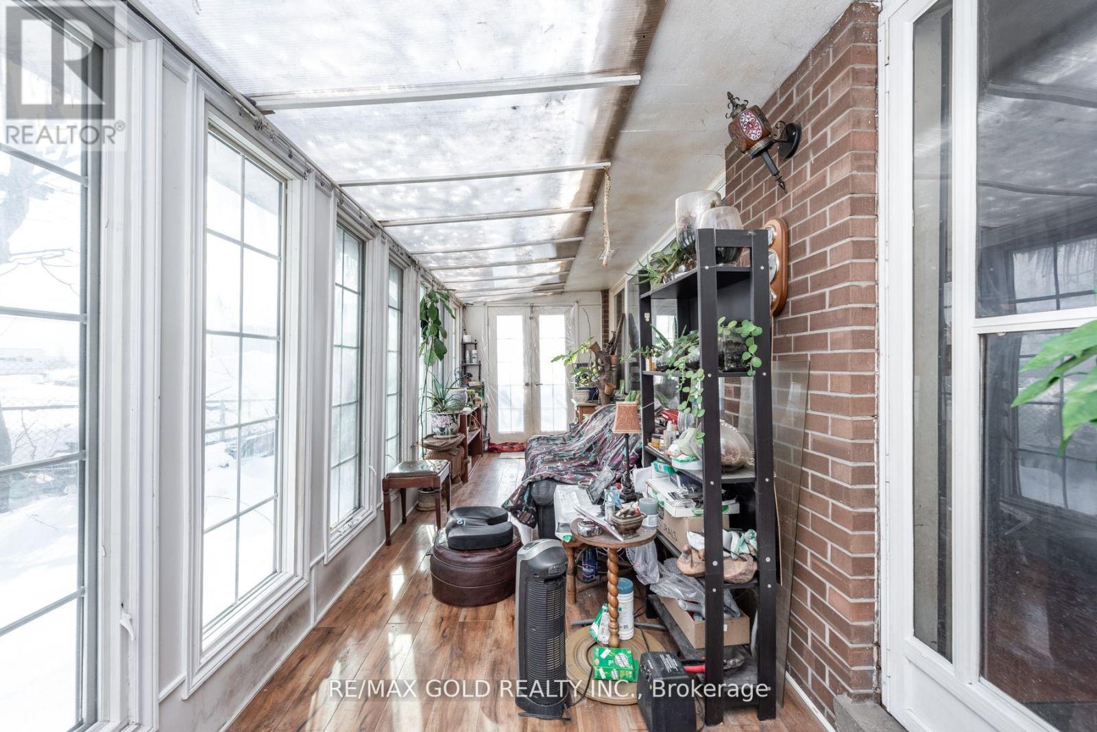 3 Harrow Street, Mississauga, Ontario  L4T 1J2 - Photo 4 - W12830030