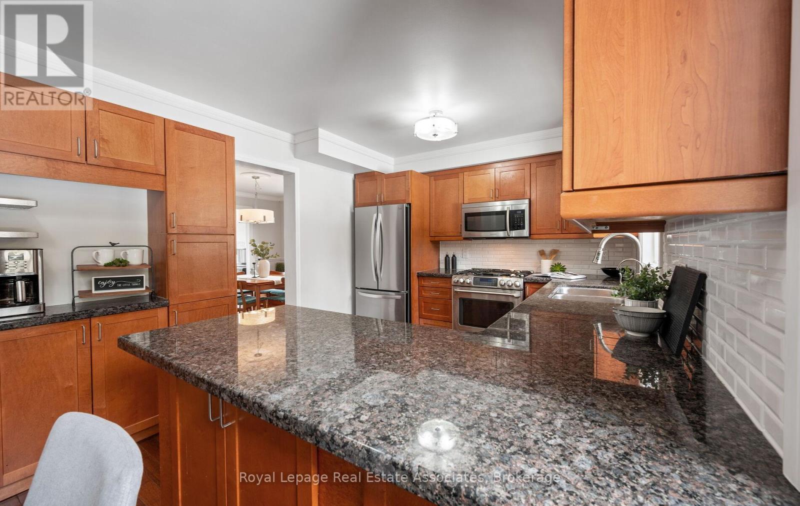 5 Vantage Circle, Mississauga, Ontario  L5M 2L2 - Photo 15 - W12830054