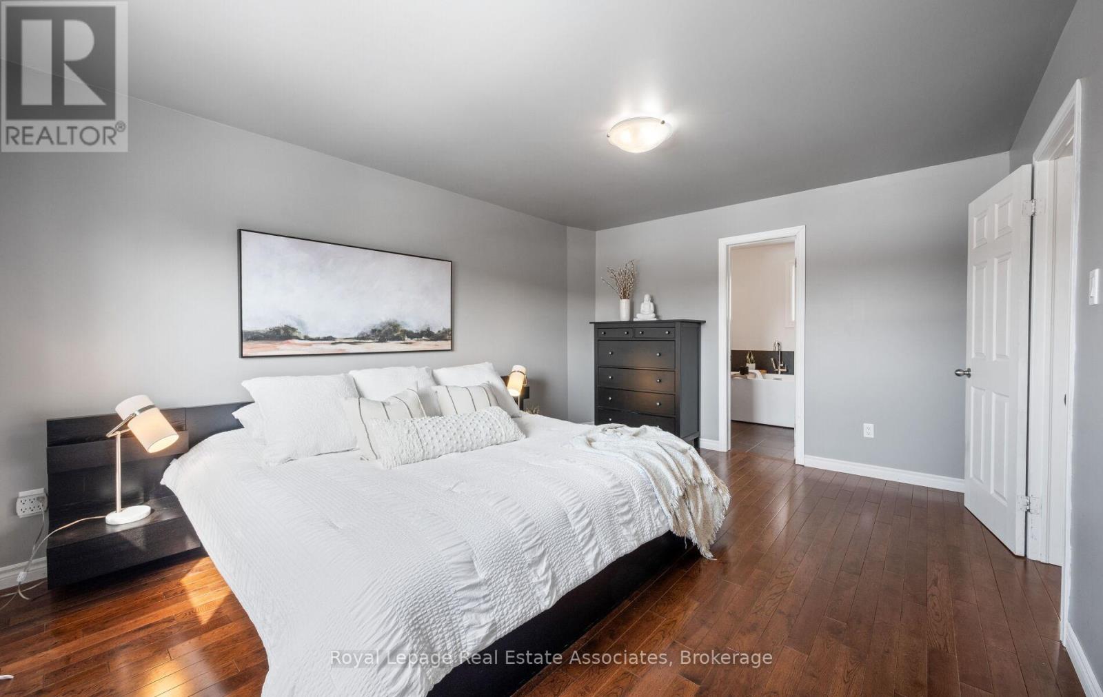 5 Vantage Circle, Mississauga, Ontario  L5M 2L2 - Photo 27 - W12830054