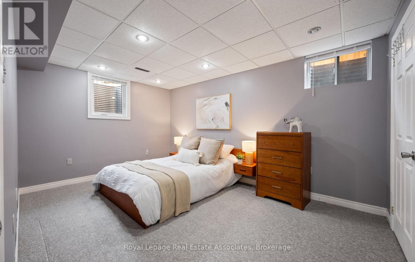 5 Vantage Circle, Mississauga, Ontario  L5M 2L2 - Photo 42 - W12830054