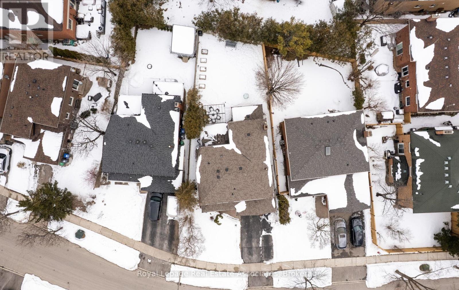 5 Vantage Circle, Mississauga, Ontario  L5M 2L2 - Photo 46 - W12830054