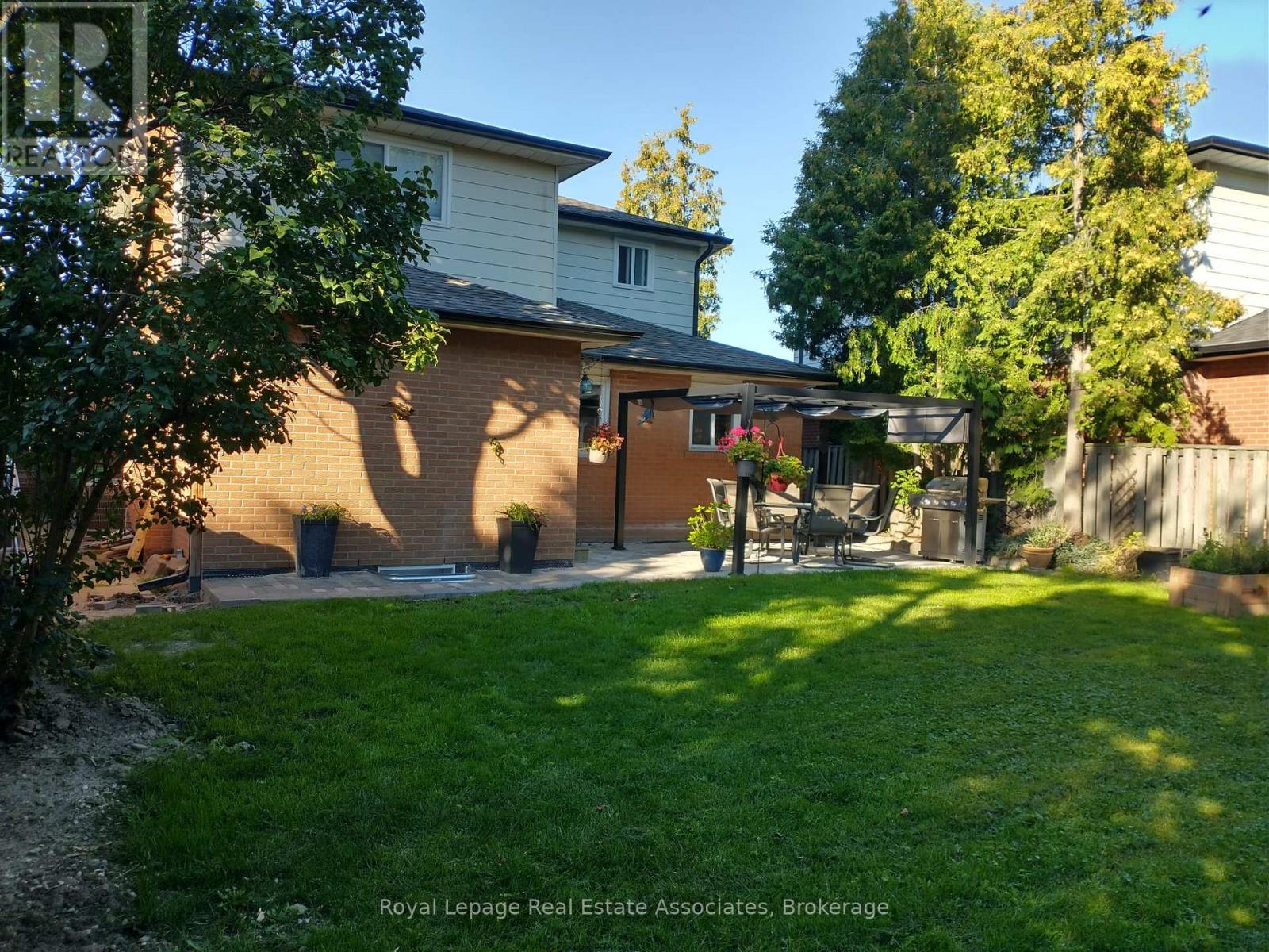 5 Vantage Circle, Mississauga, Ontario  L5M 2L2 - Photo 49 - W12830054