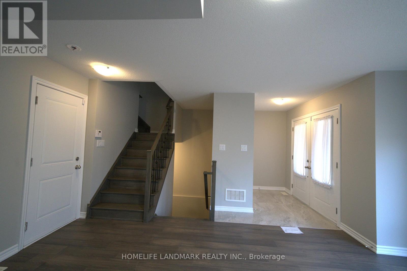 Unit 7 - 2485 Badger Crescent, Oakville, Ontario  L6M 5L9 - Photo 17 - W12830082